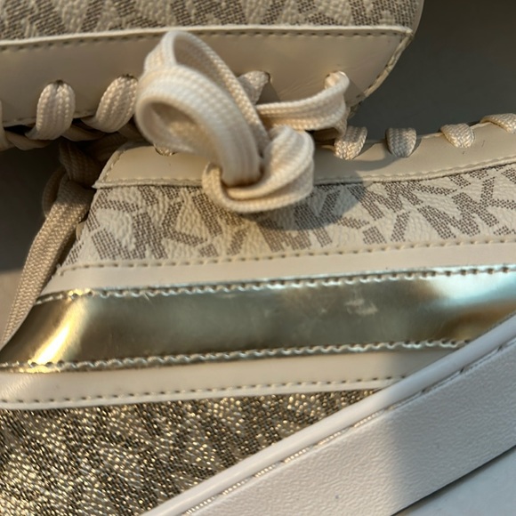 Michael Michael kors slade lace up sneakers. LT cream - size 9 - Picture 17 of 17